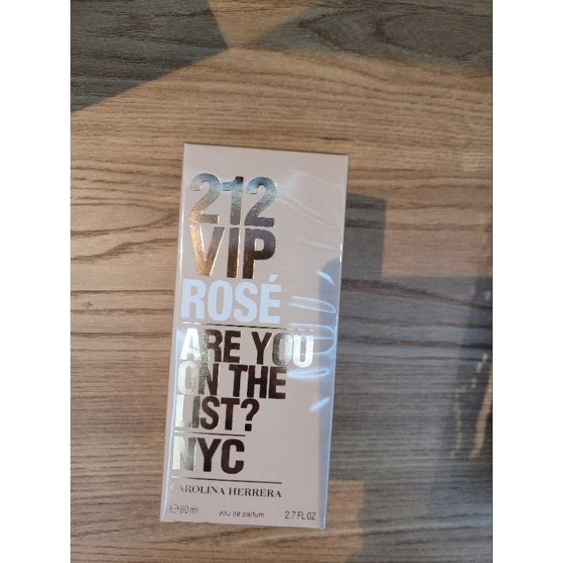 Perfume 212 Vip Rose Primeira linha